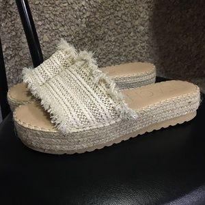 Beach by Matisse Del Mar Sz 10 Jute Natural Platform Sandal Slide Seashell